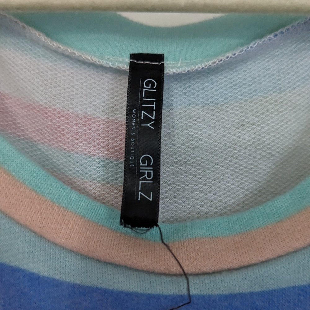 Glitzy girl multi-colored t-shirt dress 4X over sized with pockets. Knee length.